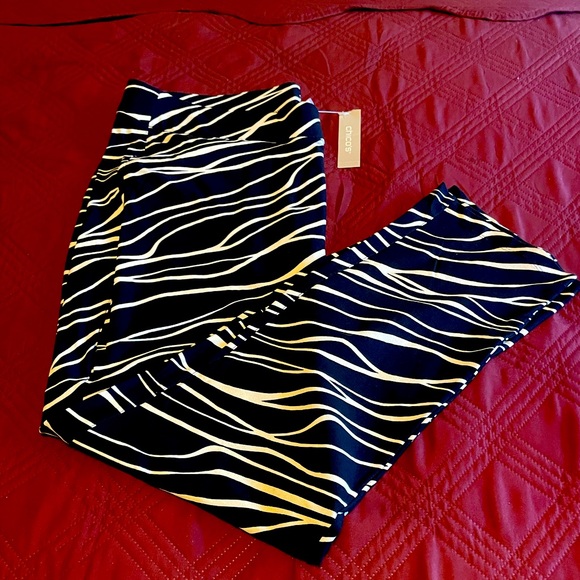 NWT Travelers Navy/Ivory wavy pattern Crepe Pants - Picture 1 of 4